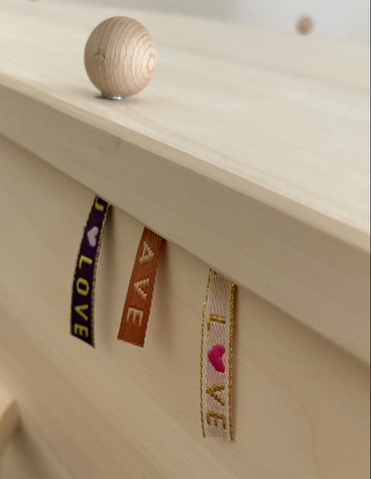 Detail van linten met tekst
